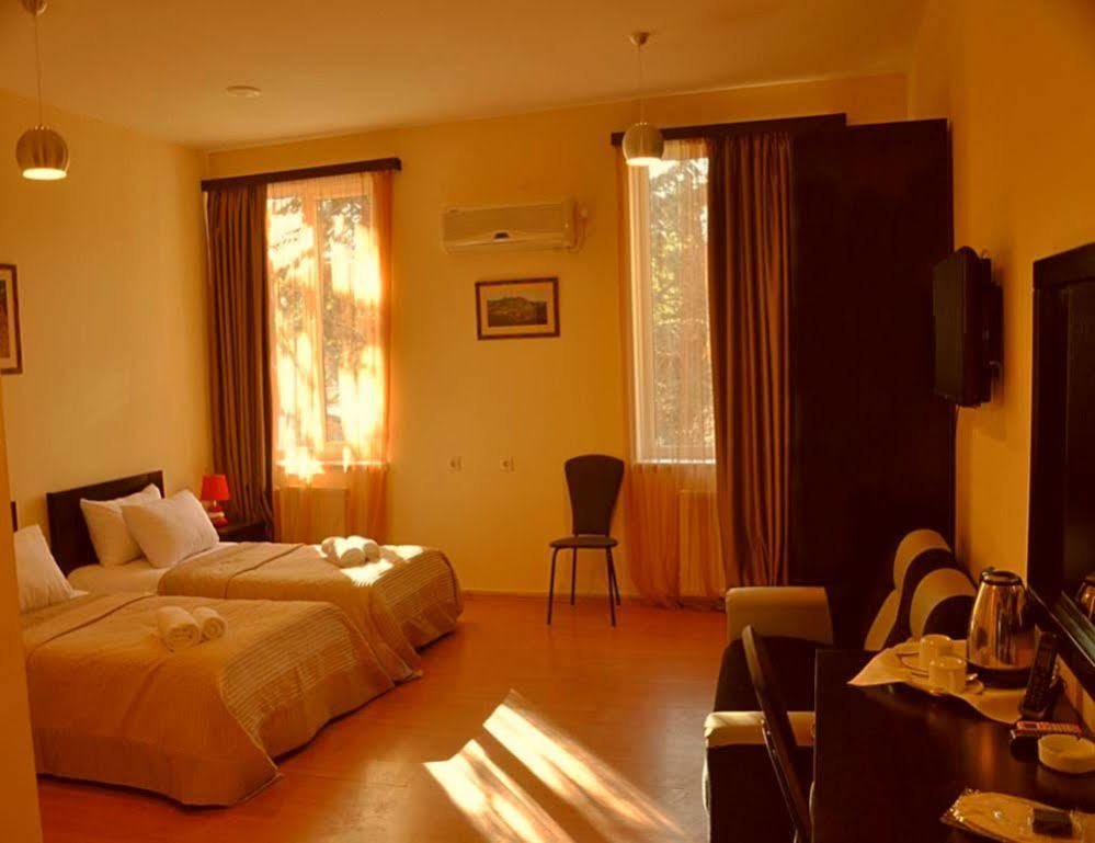 Gold Star Hotel Tbilisi Luaran gambar